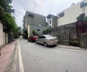 đất long biên 75m- giá 10 đ - ô tô tránh.