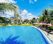 Lô góc đối diện hồ bơi giá tốt nhất thị trường gói 8-siêu đẹp tiềm năng-nơi đáng sống bậc nhất ở nt