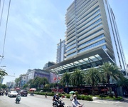 Căn hộ dịch vụ trung tâm q.3   19 phòng   thu nhập 120 triệu/tháng, dt 210m2