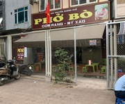 Sang nhượng quán phở bò đang hoạt động tốt   vị trí đắc địa giáp nhất