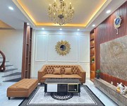 Bán nhà bát khối tư đình 35m2 5 tầng, ô tô đỗ cổng, thông số siêu xinh 6.x tỷ