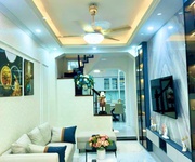Nhà hoàng quốc việt   40m2 x 5 tầng   2 mặt thoáng   150m vành đai 2