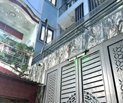 1 Chính chủ cần bán chdv đường đoàn văn bơ- khu an ninh - thông ra xóm chiếu, nguyễn tất thành.