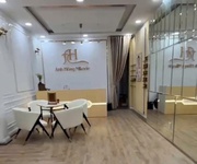Sang nhượng tiệm spa mặt tiền đường lớn bình thạnh - nhà mới đẹp, vào là kinh doanh ngay