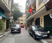 Cực hiếm ô tô tránh phố minh khai. kinh doanh, ở vip, giá chỉ 8.9 tỷ.
