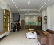 Nhà mới - lô góc- ô tô tải đỗ cửa- ô tô vào nhà- sát mặt hồ phong thủy