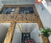 Bán Nhà Ngõ 560 Nguyễn Văn Cừ, Long Biên, 40m2, 7 Tầng, Gara Ô Tô, Thang Máy, full đồ