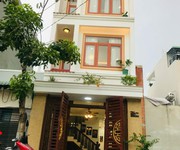 Nhà đẹp 1 trệt 3 lầu chỉ 2 tỷ trong KDC cát tường phú sinh đức hòa long an