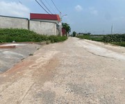 2 Cc em quang bán 4 lô bìa làng tt quang minh,giá f0 đầu tư,lh e quang xem đất
