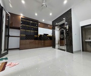 Nhà gần chợ cổ nhuế   6 tầng x 34m2 - thang máy   sổ đỏ sẵn