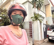 Chủ thiên chí bán nhà đường xóm chiếu- đẹp bề thế- nở hậu- xe tải quay đầu đươc-thông tứ tung- xóm