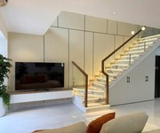 Lofthouse 2 tầng,130m2, 3pn,3wc skygarden 1- phú mỹ hưng q7 sổ hồng cầm tay