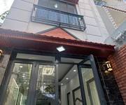 Nhà đường nguyễn biểu phường 2 quận 5.