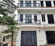 Nhà 3 tầng ngay chợ Tân Hiệp , TP Hồ Chí Minh