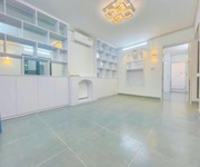 Tập thể mặt phố lương định của - phương mai 65m 2pn, nội thất đẹp, ô tô đỗ dưới, 4.66 tỷ