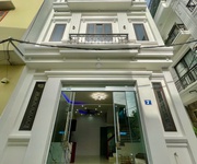 Cần bán căn nhà trong ngõ 152 hồ sen
