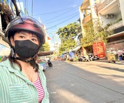 Nhà bán đường xóm chiếu - xe hơi ngủ trong nhà- qua tôn thất thuyêt, nguyễn tât thành,