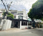 Bán tòa cdvh 200m2 đất 4 tầng 18 phòng, hđt 100tr/ tháng giá mềm