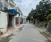 Bán đất  ngõ thông ô to vào bát khối 52 m2 x 8.45 tỷ long biên.
