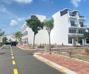 2 Chính chủ bán đất vàng, MT gần QL1A, TP Tân An, giá 1 tỷ 8, 100m2