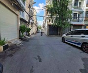 Bán nhà hxh 8m dương quảng hàm, p6 gò vấp. dt: 20mx28m, cn: 548m2. giá bán: 63 tỷ tl