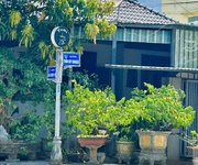 Bán đất tặng nhà mái thái đang kinh doanh cafe, đường trần quý khoách và hoà minh 18. dt: