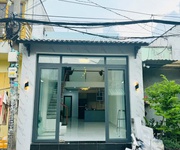 Nhà 2 tầng mới hẻm xe tải quay đầu c3 phạm hùng bình hưng bình chánh. giá 4,08 tỷ tl