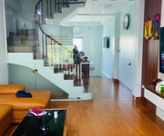 Bán nhà ngõ 21 Trần Quốc Hoàn, 40m2 x 5 tầng, ô tô tránh