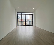 ngọc thụy - nhà đẹp 5 tầng mới kính coong - gần phố ô tô tránh, vỉa hè   giá 8.9 tỷ   vị trí