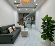 Hơn 5 tỷ nhà đẹp ở ngay tân mai, dân xây chắc chắn, 15m ra ô tô