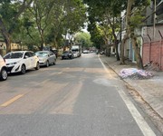 Trung tâm phường việt hưng xây mới 40m2 5t, ô tô đỗ cổng, lô góc, nhỉnh 8 tỷ