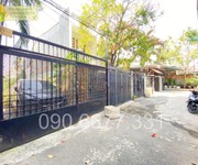 Nguyễn cửu vân - xe hơi vào nhà - hơn 100m  vuông vức chỉ 14.5 tỷ