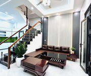 Bán nhà phố vĩnh phúc 45m2 x 5 tầng, tổng 5 phòng khép kín full nội thất, nhà mới kính koong chủ