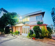 Biệt thự mini   góc 2 mt hoà bình   ngang khủng 8m. g.iá 12.78 tỷ.