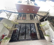 Bán nhà dòng tiền pháo đài láng đống đa 6 tầng thang máy 20 phòng doanh thu 1,3 tỷ/năm giá  23,5 tỷ