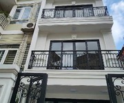 Siêu đẹp - 6 tầng thang máy - oto đỗ tận cổng - nội thất cơ bản - khách mua ở ngay.