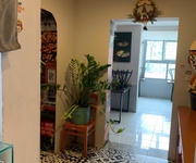 Bán căn Tập thể lô góc, sổ đỏ 50m2, tầng 2 khu Phương Mai, mặt phố Lương Đình Của, nhà vị trí đẹp.