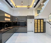 1 1 trệt 2 lầu giá siêu hời ngay trung tâm Thủ Dầu Một.