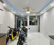 Hót  nhà mới cách mạng tháng 8   41m , 2 tầng, 3 phòng ngủ   tặng nội thất   nhỉnh 5 tỷ