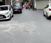 Siêu phẩm - hơn 8 tỷ- 47m ngọc thuỵ, bồ đề - gần ô tô- gần nhà văn hoá - thang máy- full nội thất