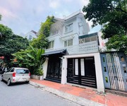 Bán nhà hoàng hoa thám, ba đình, ngõ oto, gần mặt phố, 160m2, mặt tiền 12m, 22 tỷ.