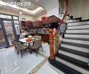 Bán nhà lâm văn bền diện tích lớn 104 m , ngang 8.3m dài 15 chỉ 6 tỷ gọi  vinh  nhà phố