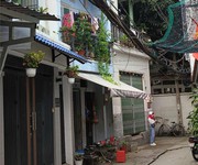 Diện tích: 56m2. 4.3x13, hẻm 4m, huỳnh tấn phát quận 7 1 trệt 1 lầu gồm 4 phòng ngủ 4wc  3 phòng