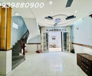 1 Oto đỗ cửa 40m ra phan đăng lưu - 7,8tỷ tl.
