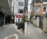 Hàng hiếm     bán nhà c4 hoa lâm ngõ thông, oto vào nhà, 33m chỉ hơn 4 tỷ còn tl. lh 0936123469