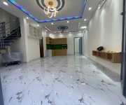 Giảm 500 triệu- nhà đẹp hoàng hoa thám-ngộp bank- ưu tiên khách ở