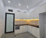 Phân lô-Lĩnh Nam Hoàng Mai-50M 5T thang máy-ô tô tránh-vỉa hè-view hồ-kinh doanh