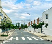 Tây Ninh phát triển mạnh   Nhà phố trung tâm KCN đang hút khách.
