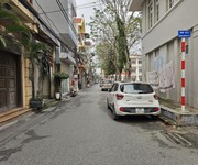 Bán đất ngô gia tự - long biên oto - kinh doanh- 2 thoáng -90m nhỉnh 8 tỷ   thương lượng
