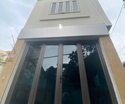 Bán nhà lô góc ngọc thụy   long biên  giá chỉ 8.6 tỷ - ô tô đõ cửa